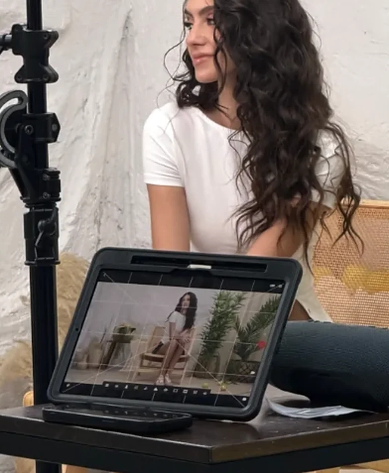 Modelo durante sesión con tethering