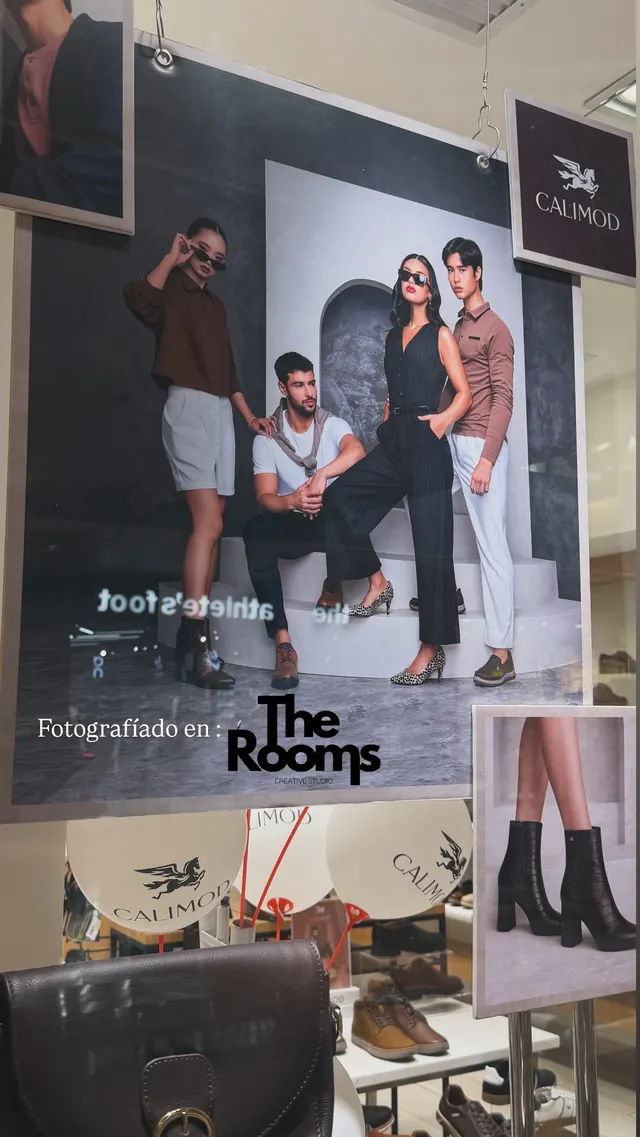 Campaña de una marca de calzado fotografiada en The Rooms, exhibida en tienda