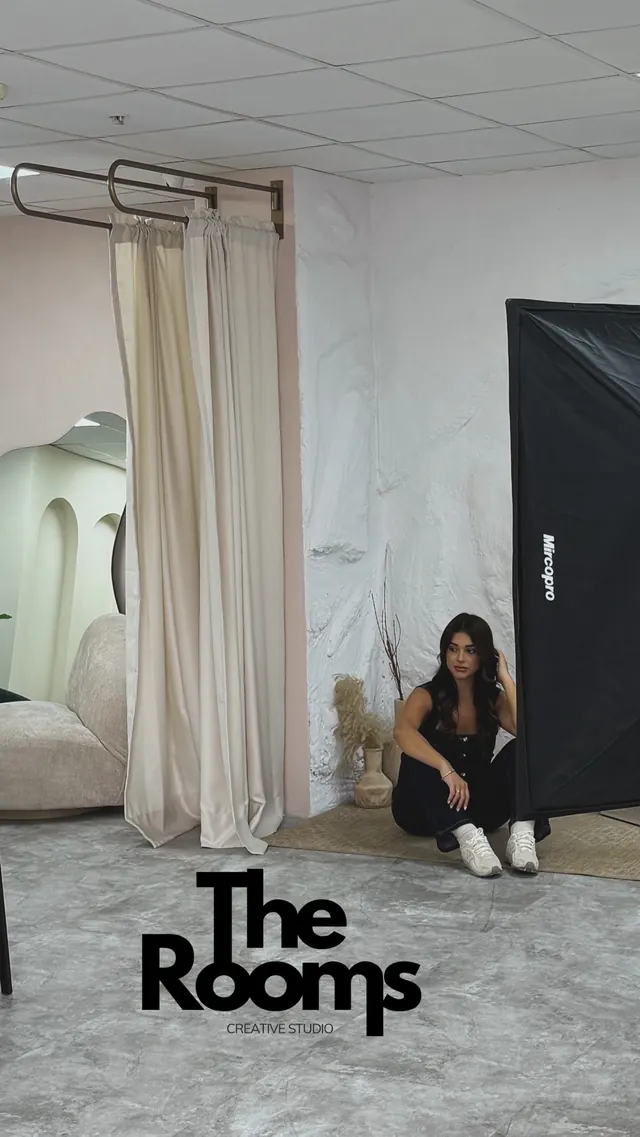 Sesión en el Stone Room junto a las cortinas